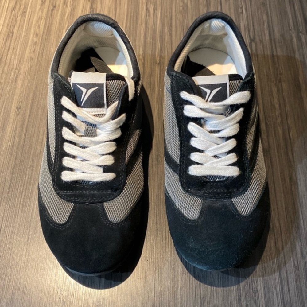 Old Navy Black and Light Gray Women's Sneakers